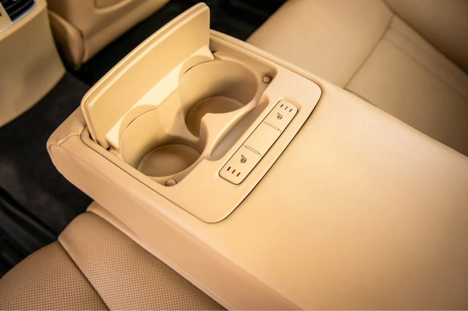 2015 Hyundai Genesis - Image 20 of 20