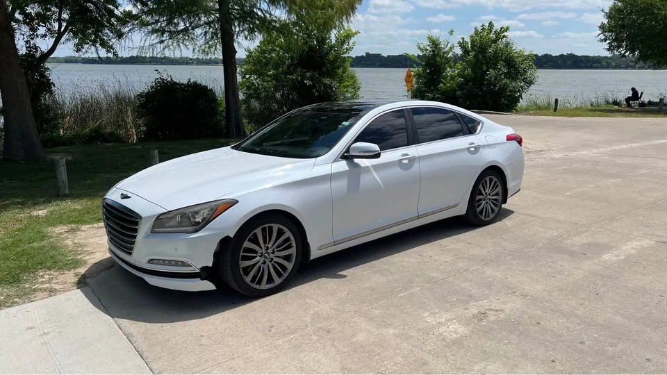 2015 Hyundai Genesis - Image 6 of 11