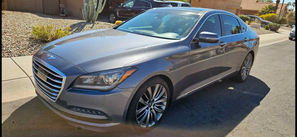 2015 Hyundai Genesis - Image 5 of 9