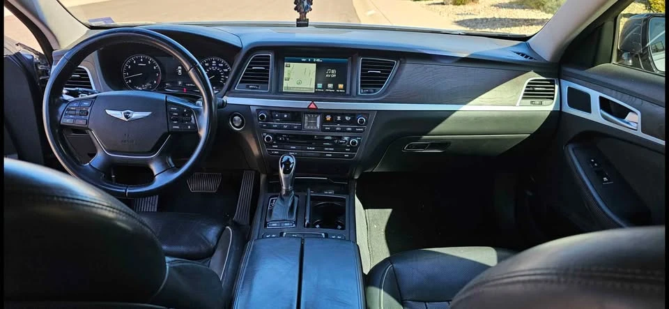 2015 Hyundai Genesis - Image 8 of 9