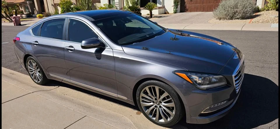 2015 Hyundai Genesis - Image 2 of 9