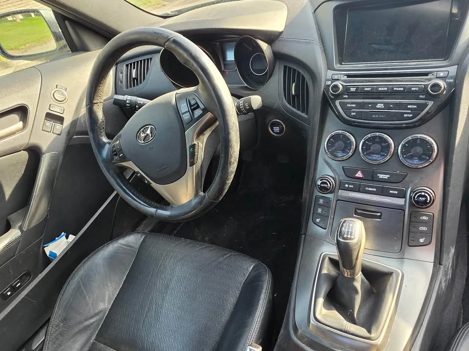 2015 Hyundai Genesis Coupe - Image 7 of 7
