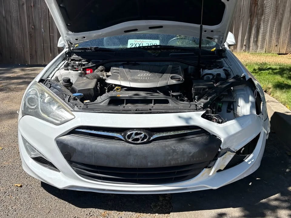 2015 Hyundai Genesis Coupe - Image 3 of 5