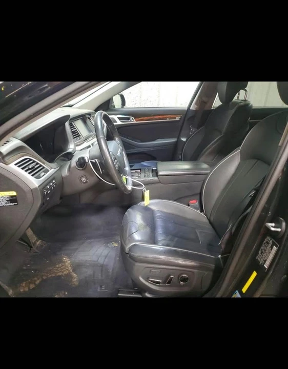 2015 Hyundai Genesis - Image 5 of 6