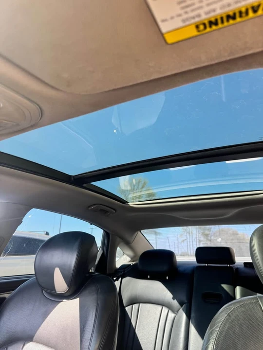 2015 Hyundai Genesis - Image 6 of 9