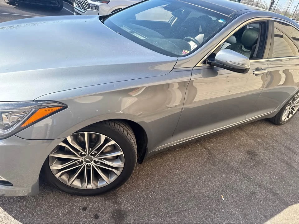 2015 Hyundai Genesis - Image 2 of 9