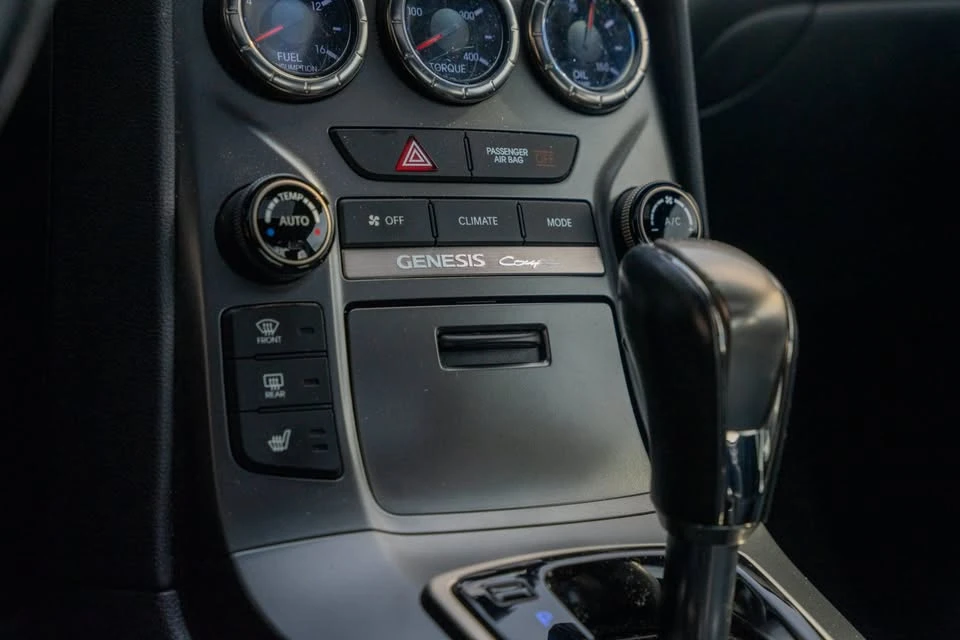 2015 Hyundai Genesis Coupe - Image 18 of 18