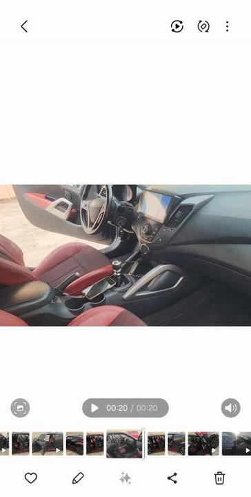 2015 Hyundai Veloster - Image 4 of 4