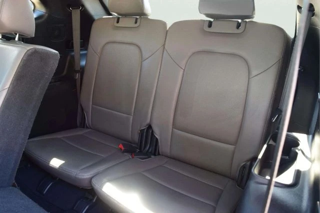 2015 Hyundai Santa Fe - Image 13 of 21