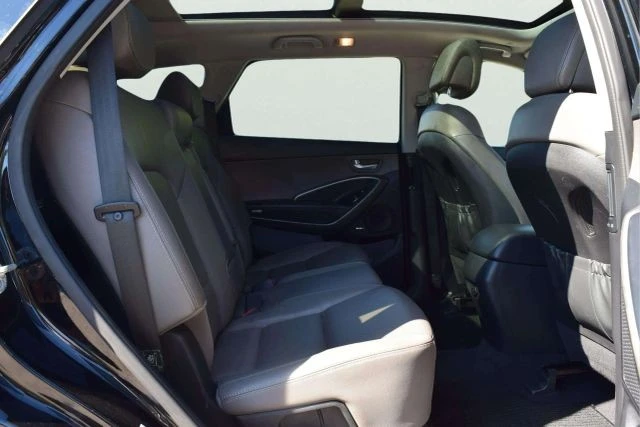 2015 Hyundai Santa Fe - Image 14 of 21