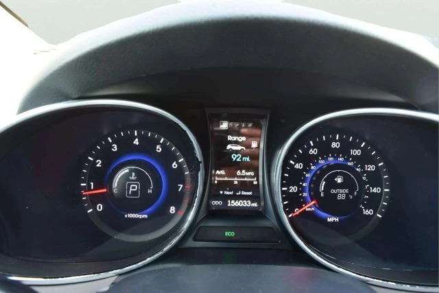 2015 Hyundai Santa Fe - Image 9 of 21