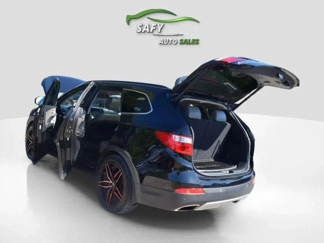 2015 Hyundai Santa Fe - Image 19 of 21