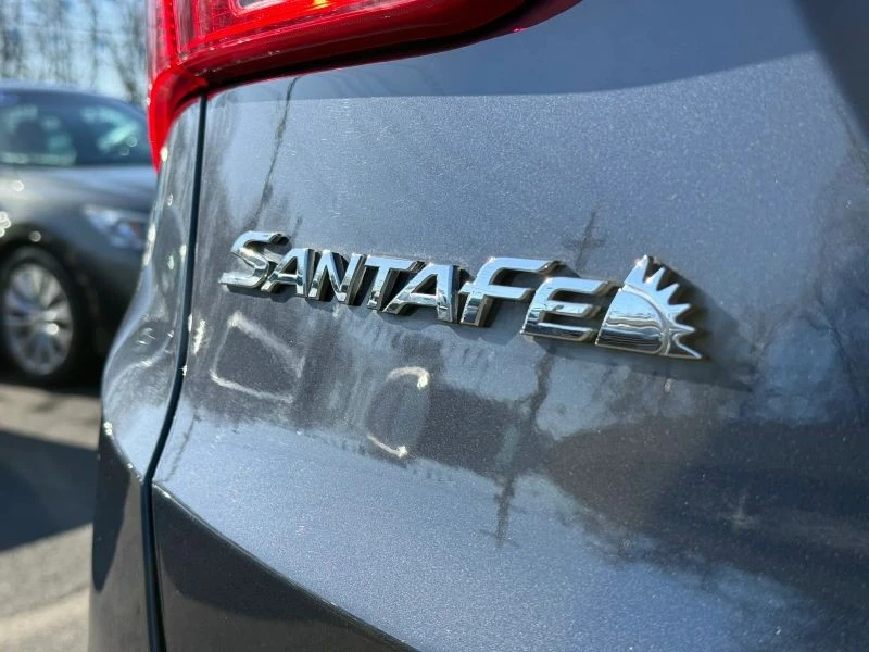 2015 Hyundai Santa Fe - Image 7 of 12