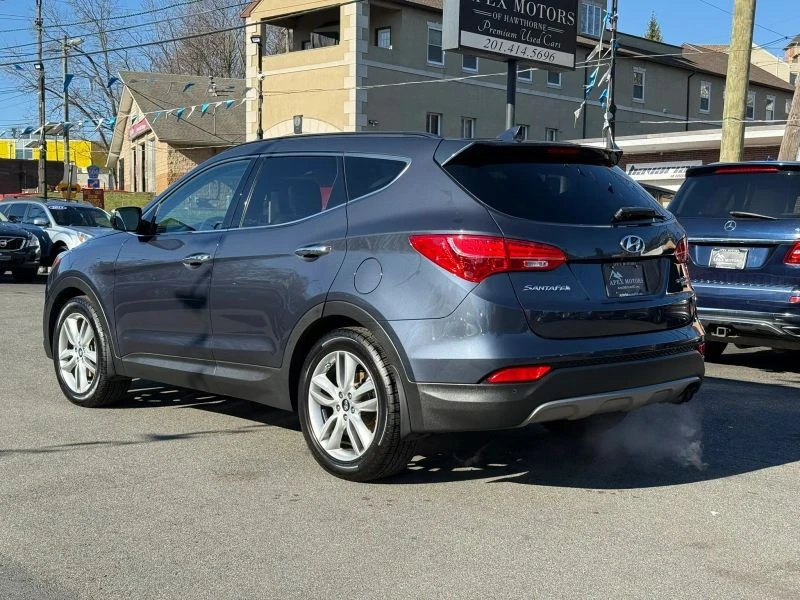 2015 Hyundai Santa Fe - Image 5 of 12