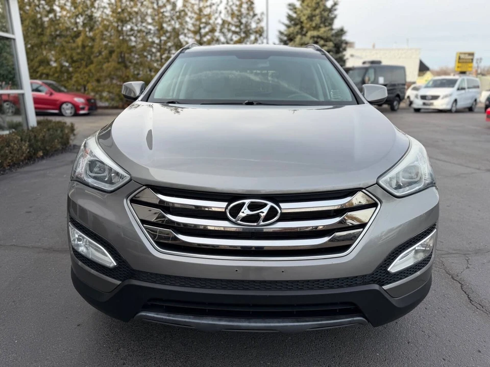 2015 Hyundai Santa Fe - Image 8 of 21