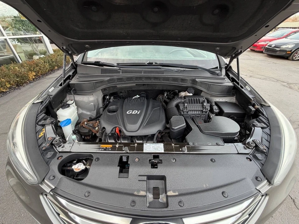 2015 Hyundai Santa Fe - Image 20 of 21