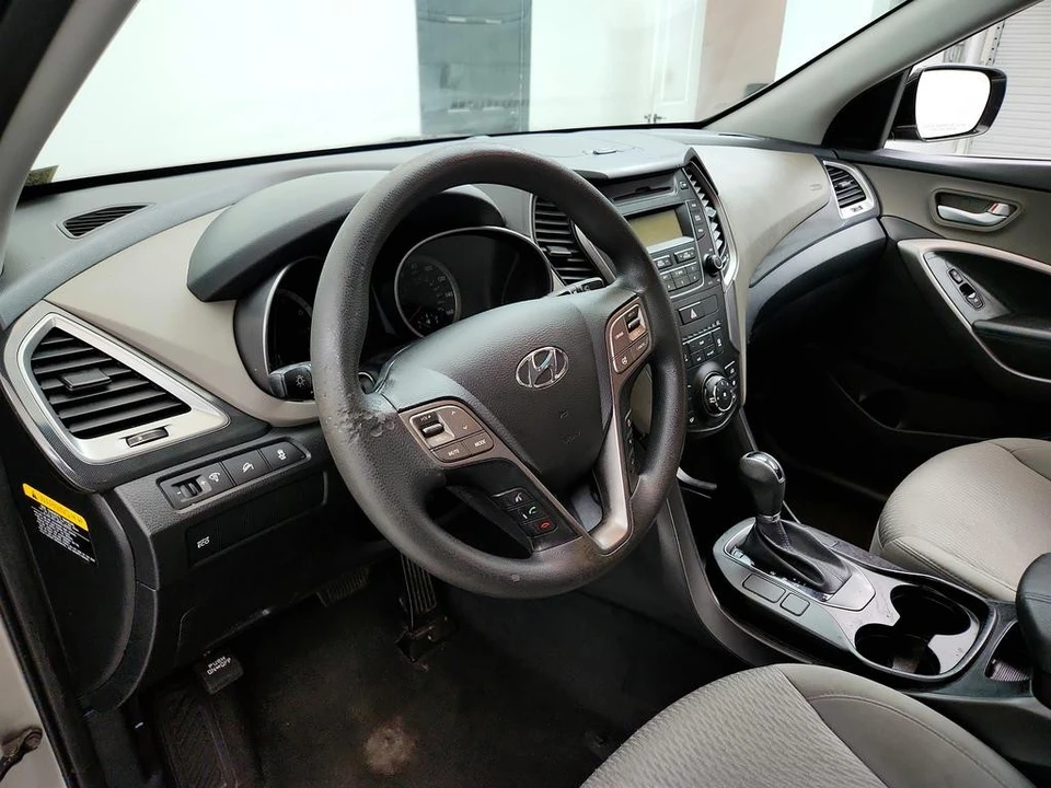 2015 Hyundai Santa Fe - Image 13 of 21