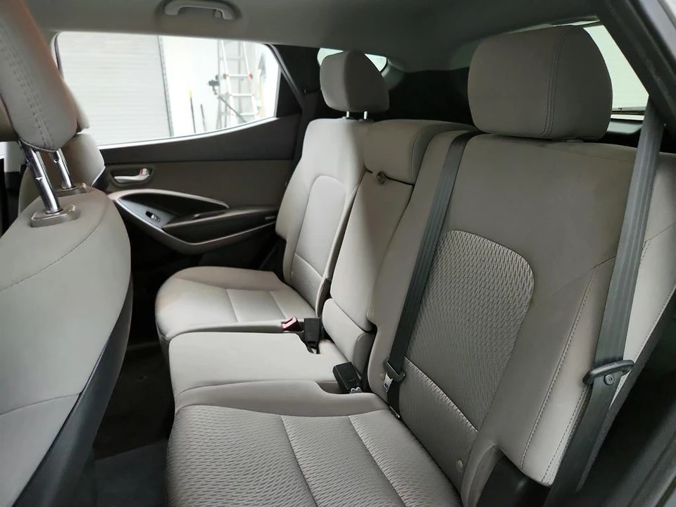 2015 Hyundai Santa Fe - Image 21 of 21