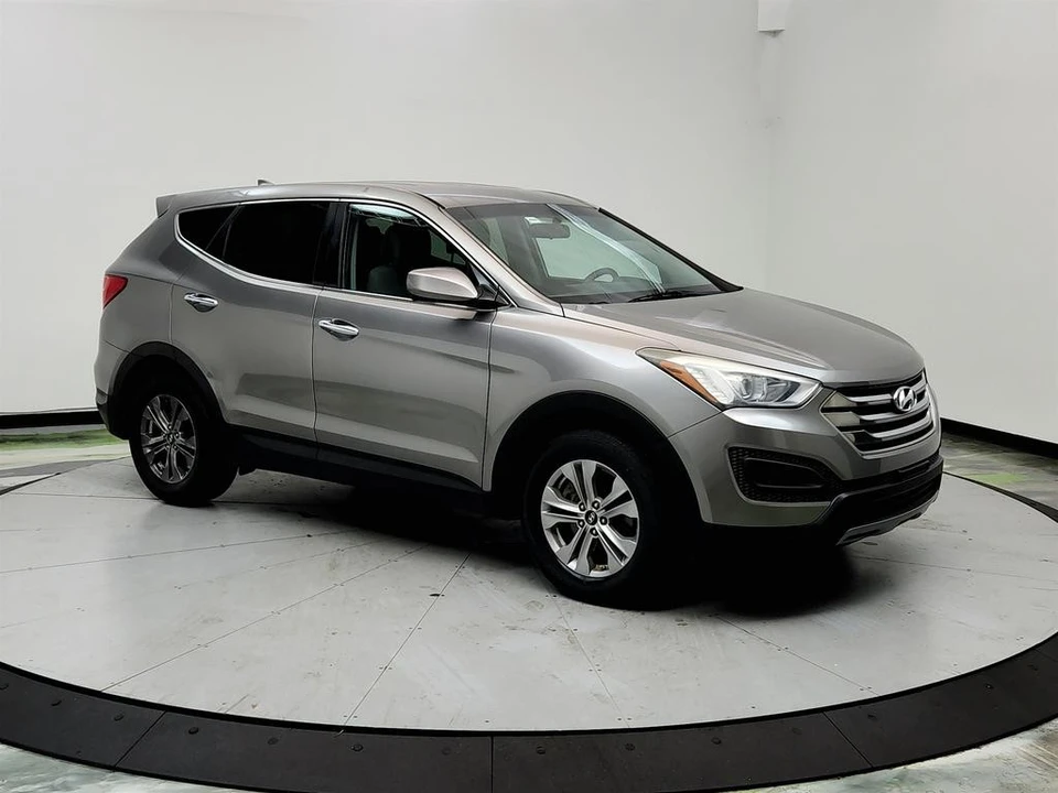2015 Hyundai Santa Fe - Image 3 of 21