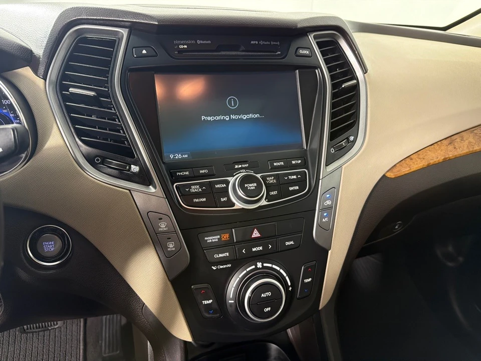 2015 Hyundai Santa Fe - Image 17 of 21