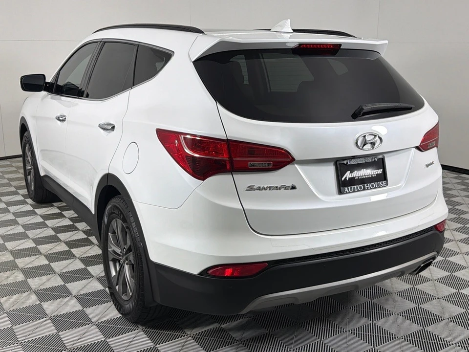 2015 Hyundai Santa Fe - Image 7 of 21