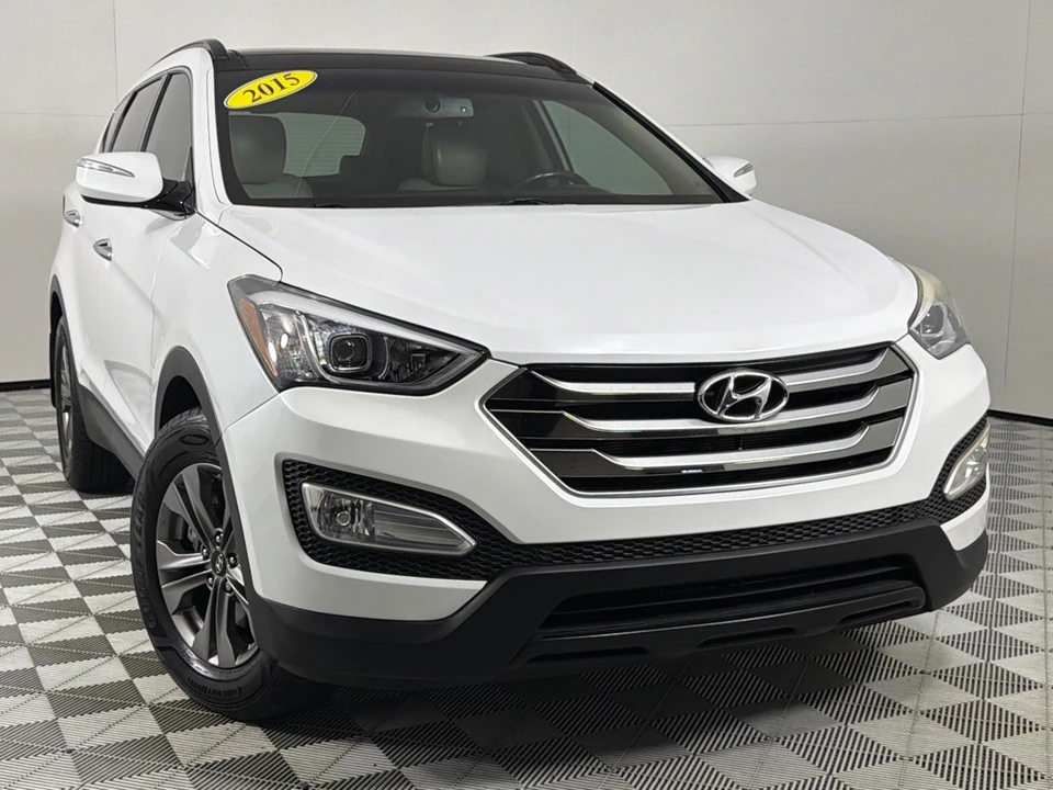 2015 Hyundai Santa Fe - Image 2 of 21