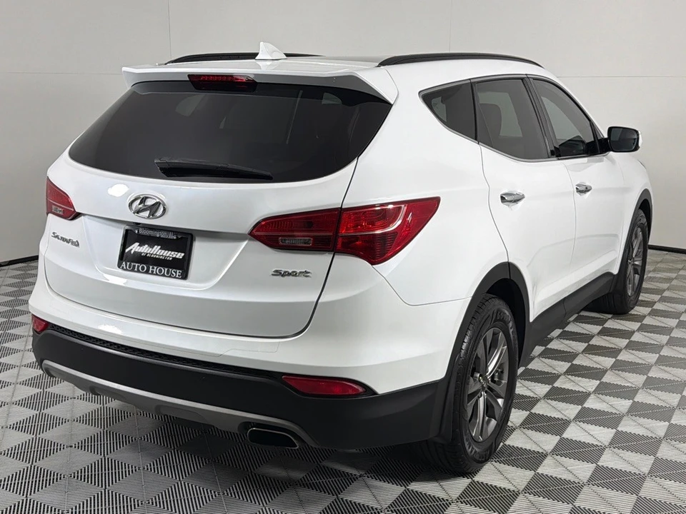 2015 Hyundai Santa Fe - Image 5 of 21