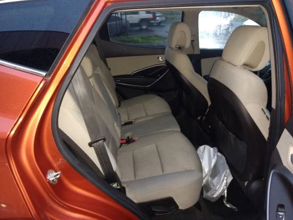 2015 Hyundai Santa Fe - Image 4 of 8