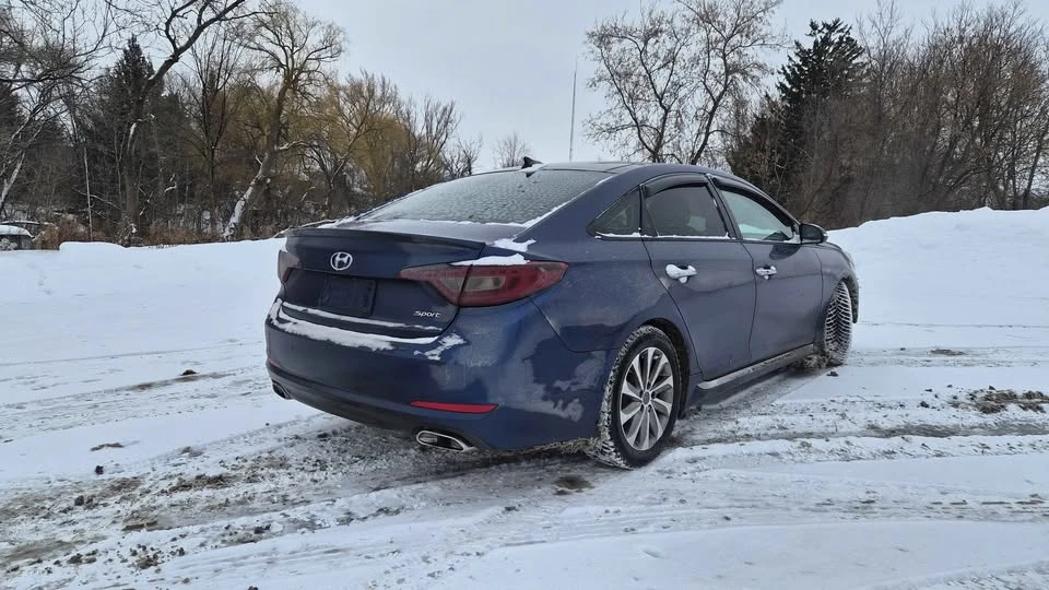 2015 Hyundai Sonata - Image 14 of 16