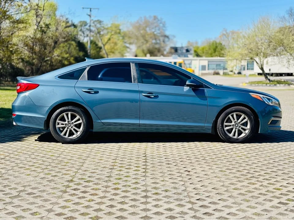 2015 Hyundai Sonata - Image 7 of 17