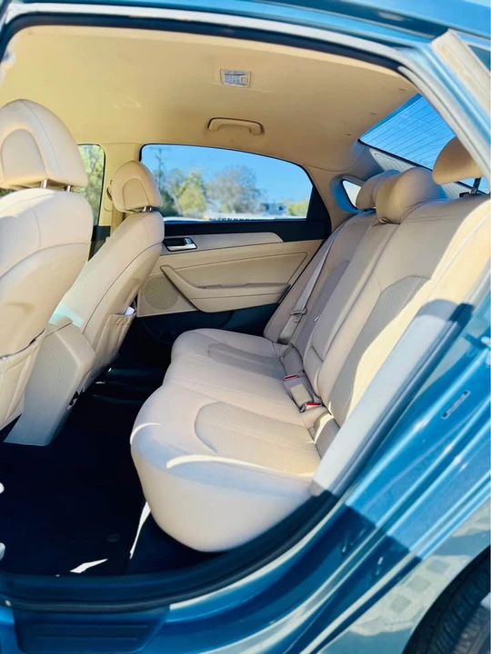 2015 Hyundai Sonata - Image 11 of 17