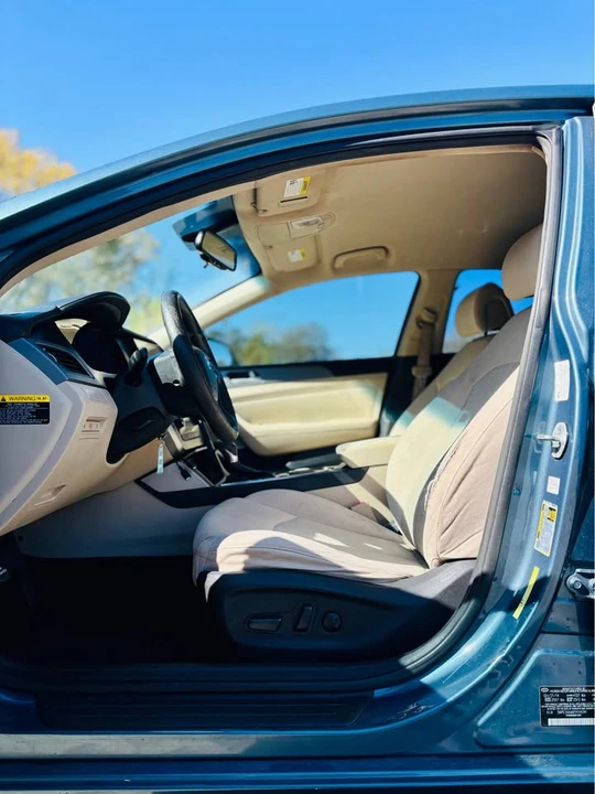 2015 Hyundai Sonata - Image 9 of 17