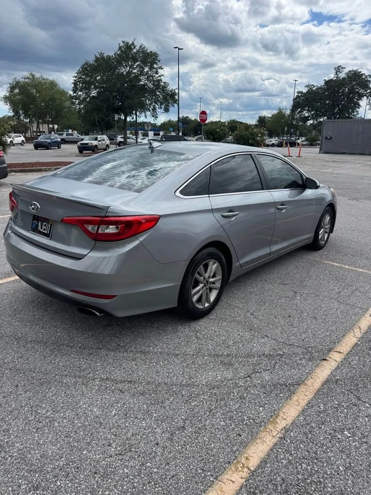 2015 Hyundai Sonata - Image 4 of 10