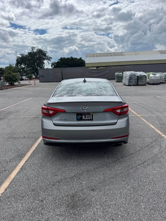 2015 Hyundai Sonata - Image 5 of 10