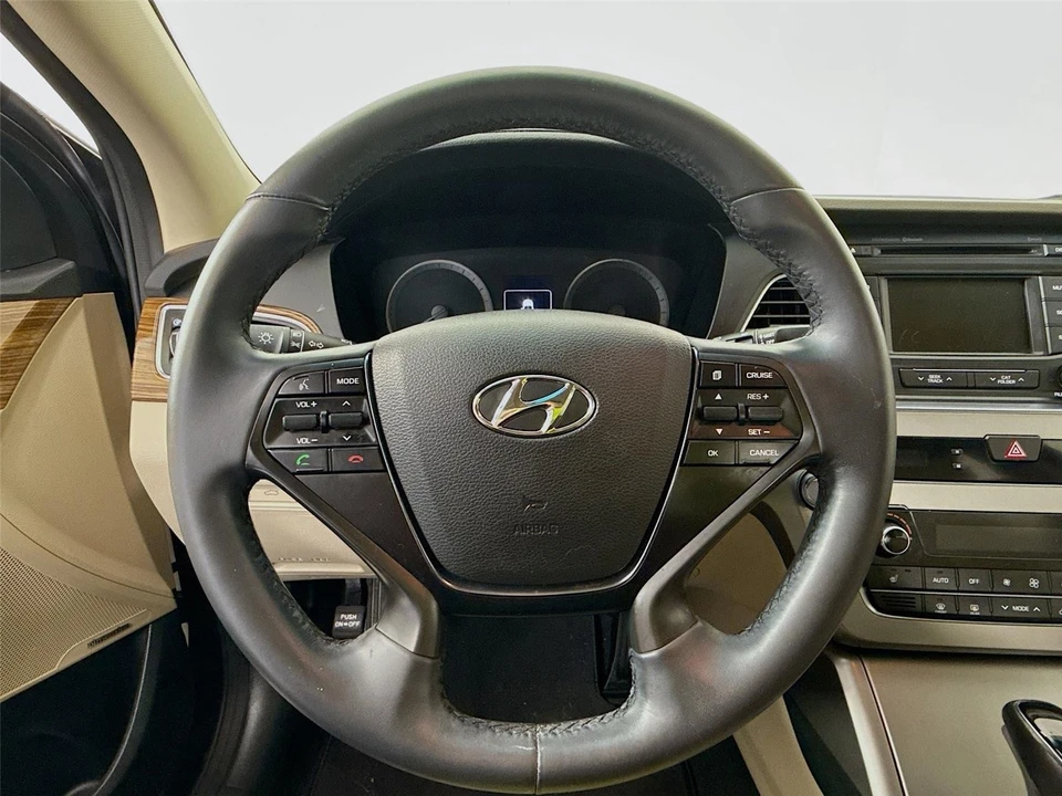 2015 Hyundai Sonata - Image 8 of 14