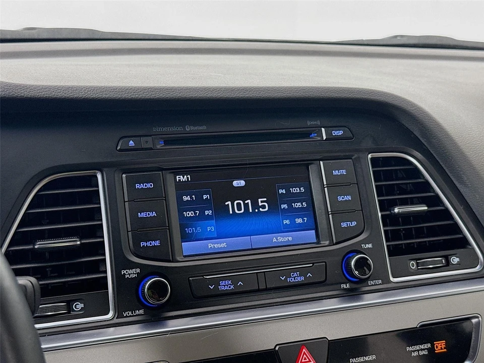 2015 Hyundai Sonata - Image 10 of 14