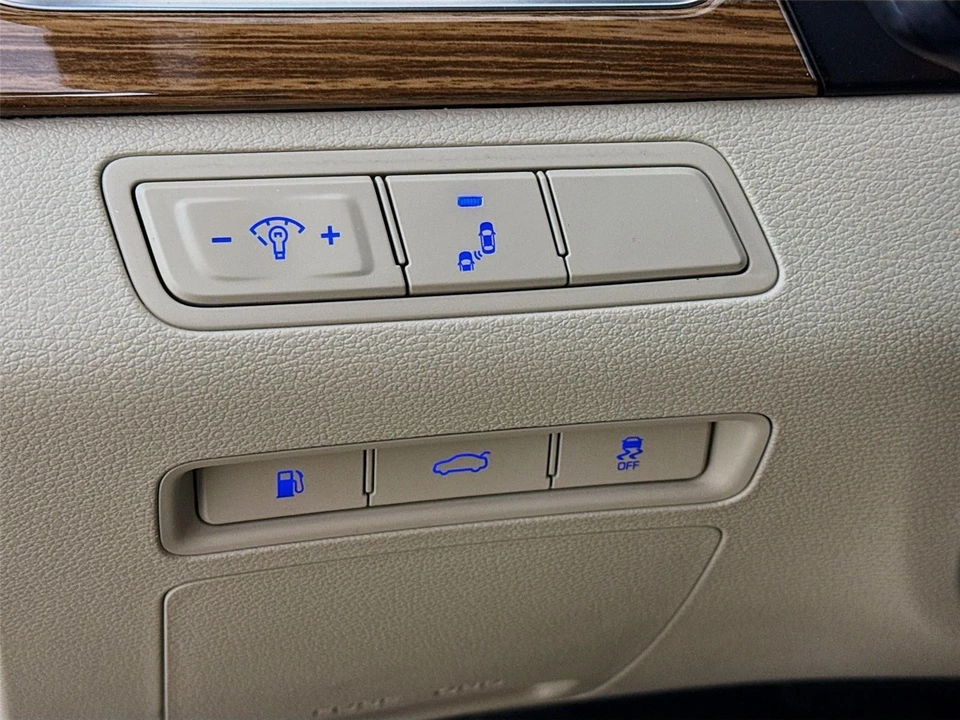 2015 Hyundai Sonata - Image 10 of 21