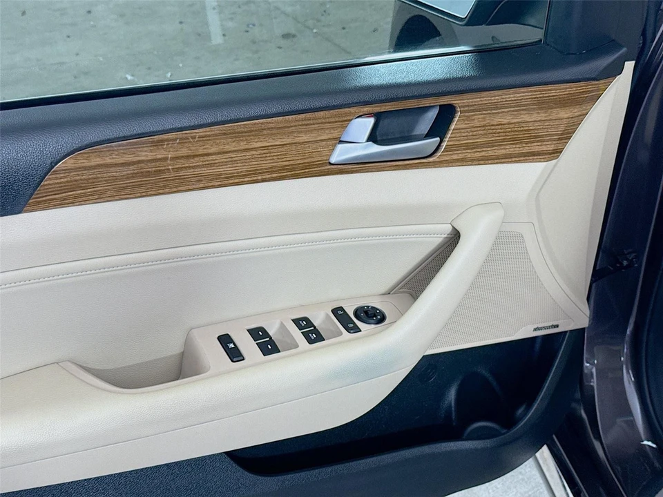 2015 Hyundai Sonata - Image 11 of 14