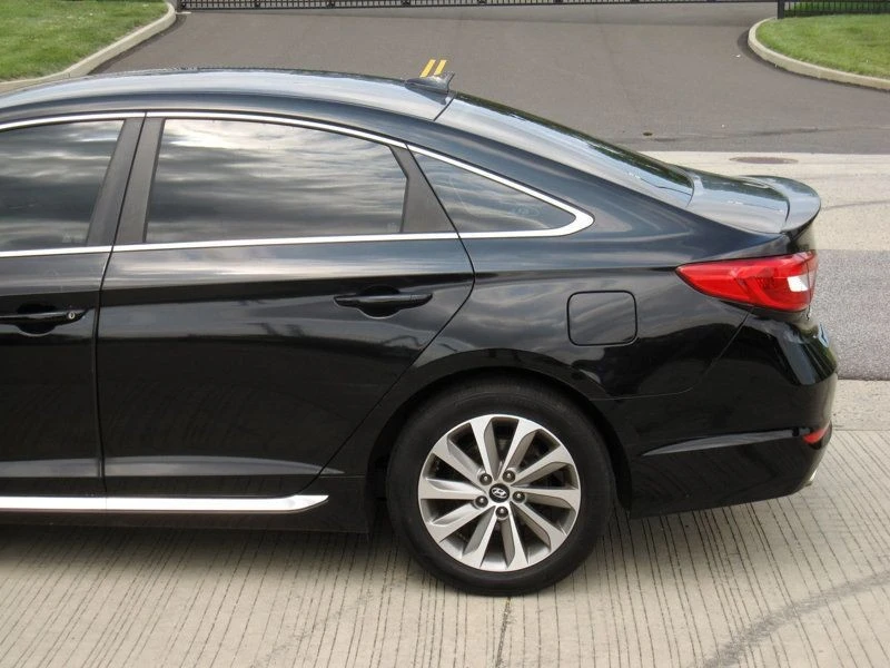2015 Hyundai Sonata - Image 8 of 12