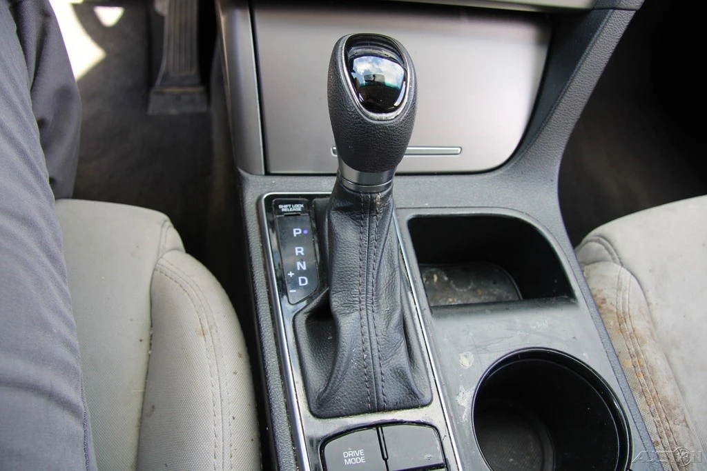 2015 Hyundai Sonata - Image 18 of 21