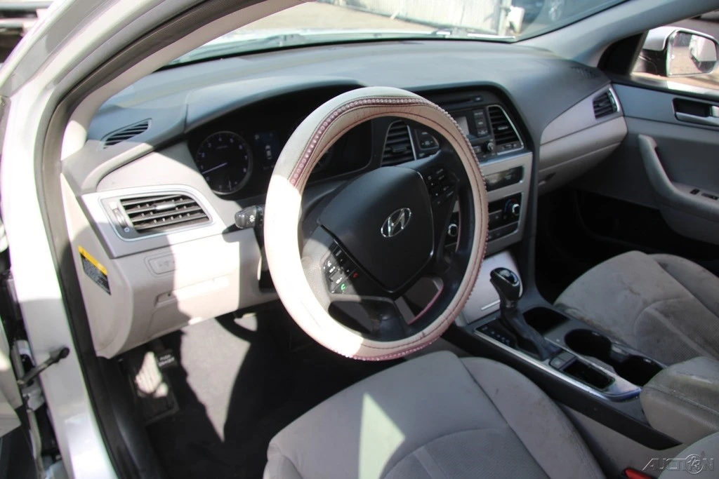 2015 Hyundai Sonata - Image 15 of 21