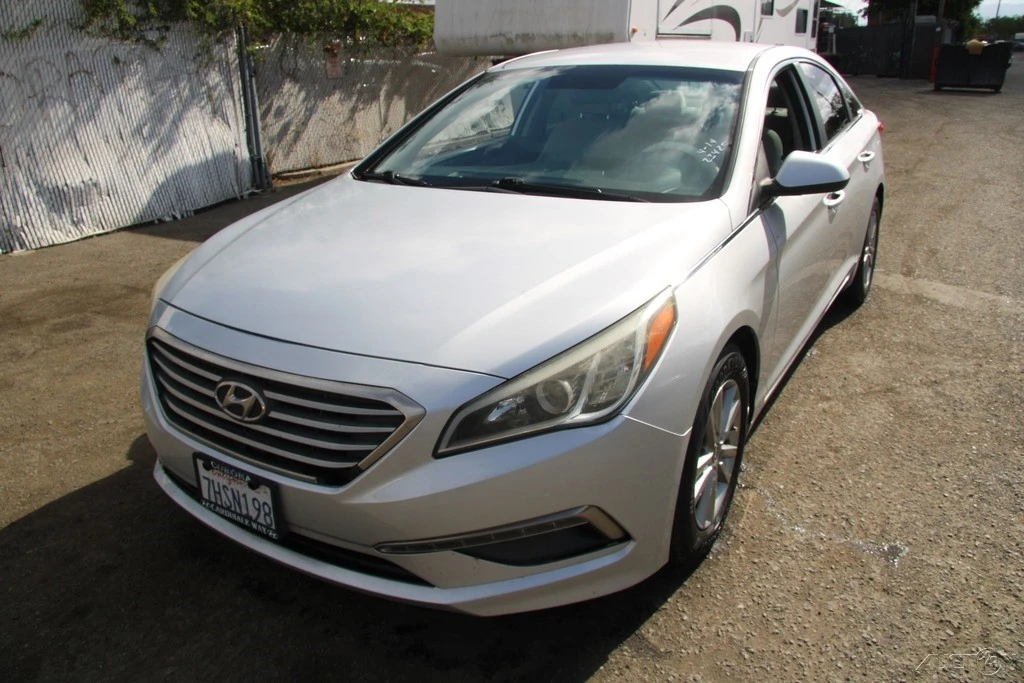 2015 Hyundai Sonata - Image 2 of 21