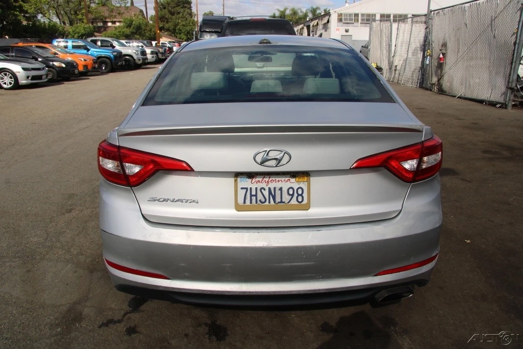 2015 Hyundai Sonata - Image 6 of 21