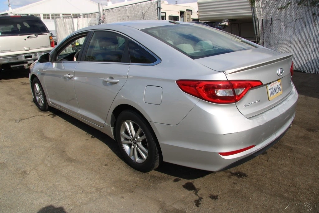 2015 Hyundai Sonata - Image 5 of 21