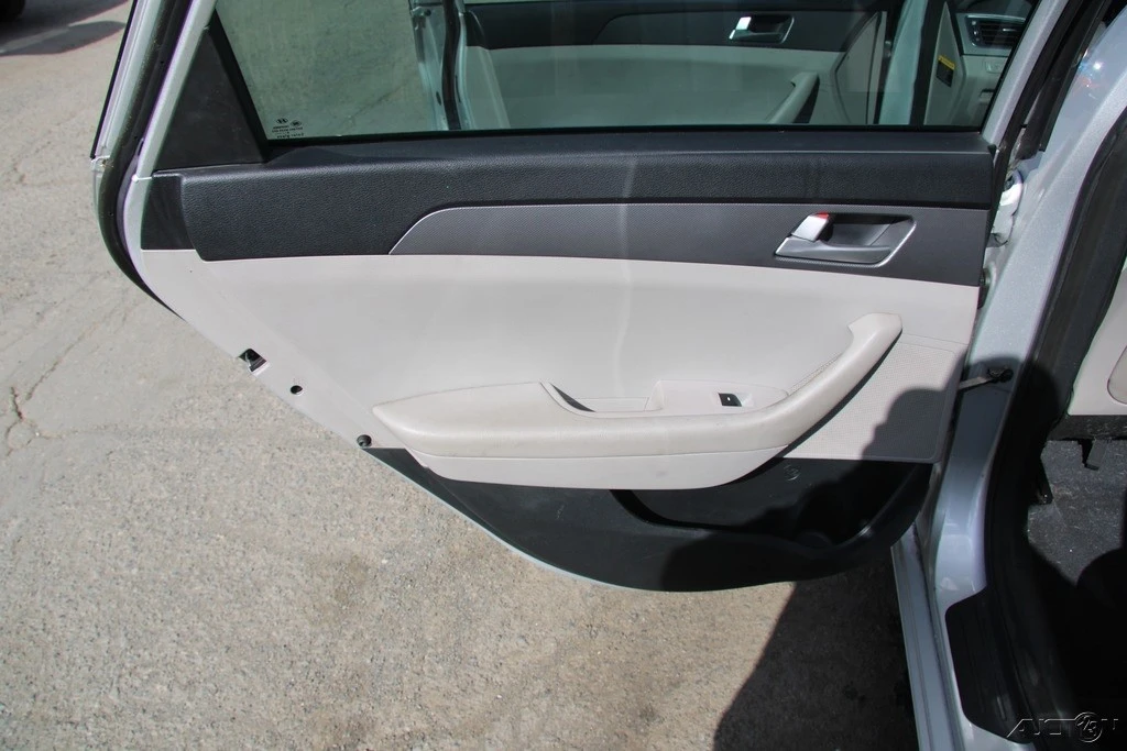 2015 Hyundai Sonata - Image 19 of 21
