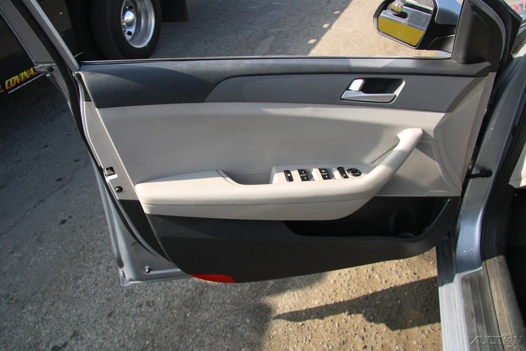 2015 Hyundai Sonata - Image 10 of 21