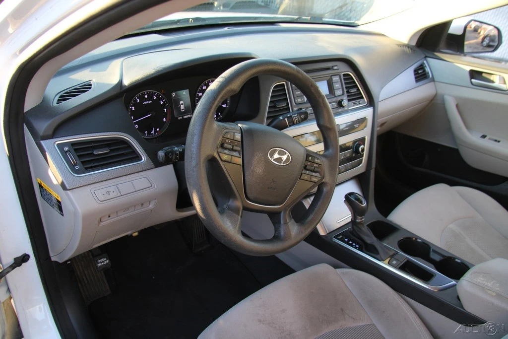 2015 Hyundai Sonata - Image 13 of 21