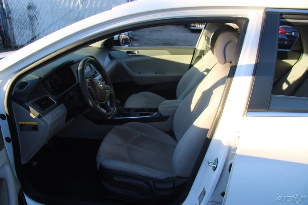 2015 Hyundai Sonata - Image 12 of 21