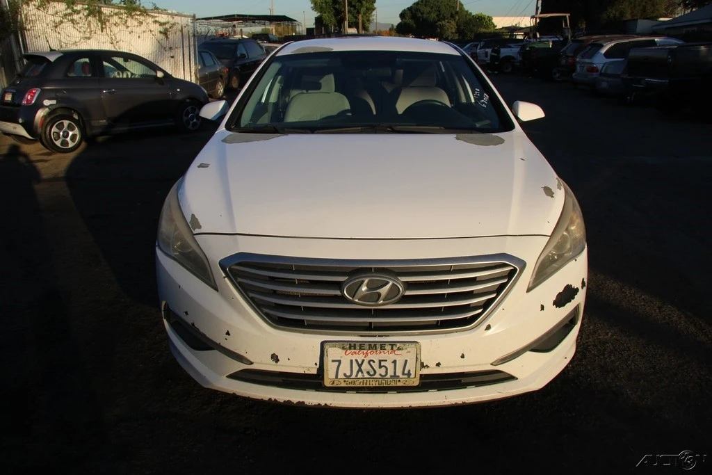 2015 Hyundai Sonata - Image 9 of 21