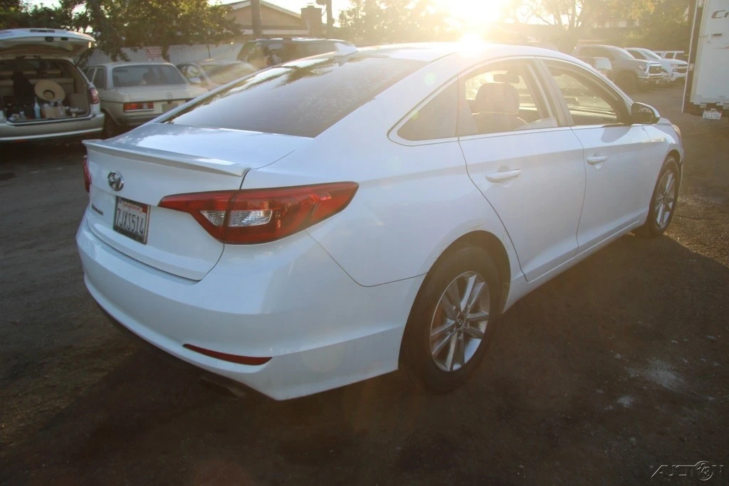 2015 Hyundai Sonata - Image 4 of 21